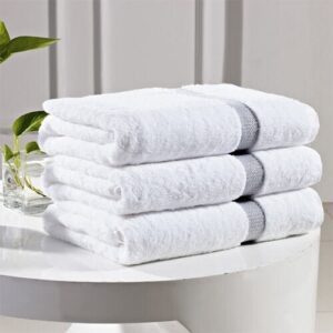 How do hotels keep their towels White