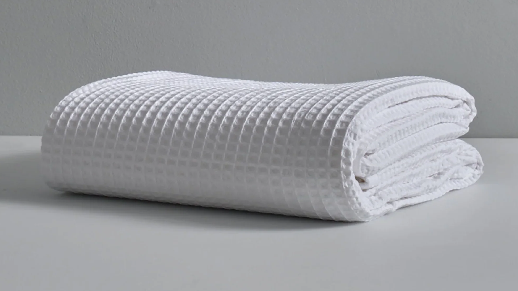 Comfortable thermal blankets