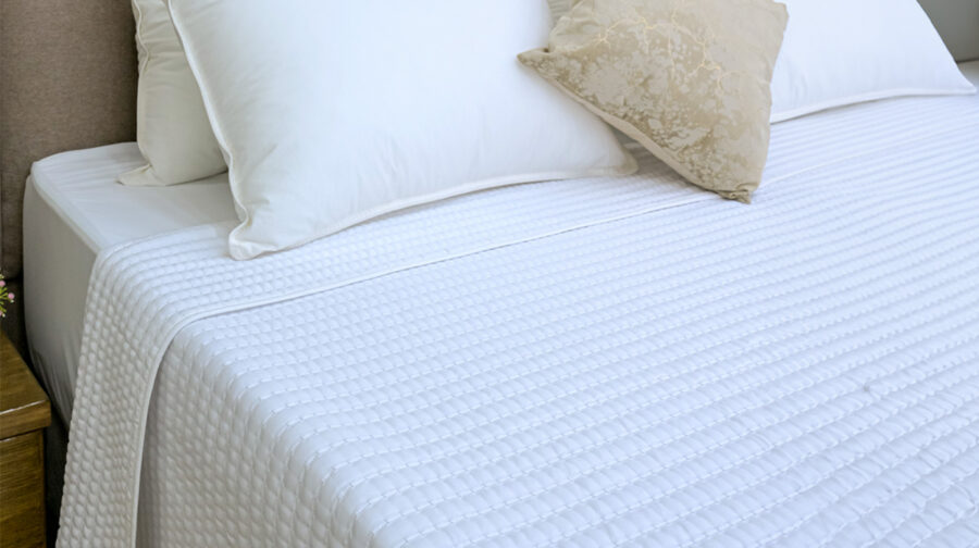 Luxury White Quilts